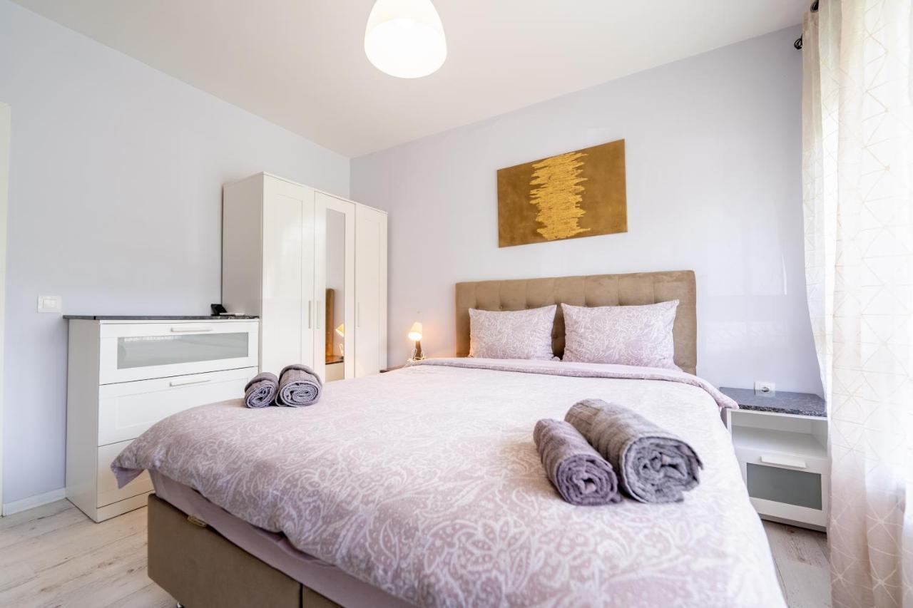 Sunny Apartment In Studentski Grad, Behind Unss 索菲亞 外观 照片